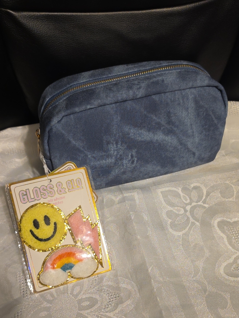 Gloss & Glo Cosmetic Bag With Self-Adhesive Patches